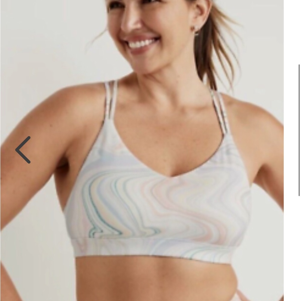 Old Navy Light Support Strappy V-Neck Sports Bra Swirl Pop Womens 4x